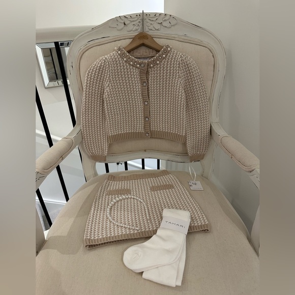 🤍 4T Tahari Beige & Cream Tweed Knit Set with Crystals, Pearls, Matching Tights - Picture 3 of 14